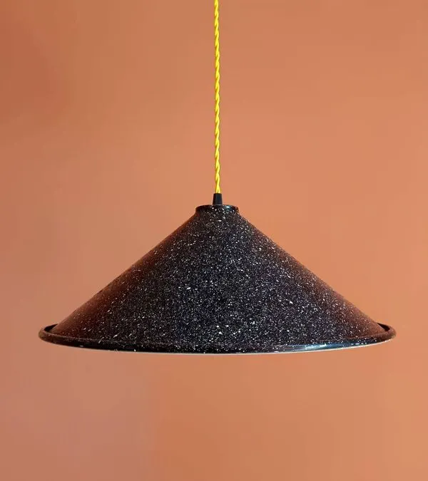 Illustration numéro 2 du produit Suspension en tôle industrielle vintage 39 cm