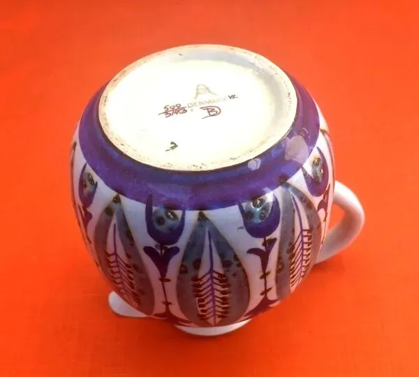 Illustration numéro 2 du produit Design Scandinave Pichet Berte Jessen Aluminia (Royal de Copenhague)