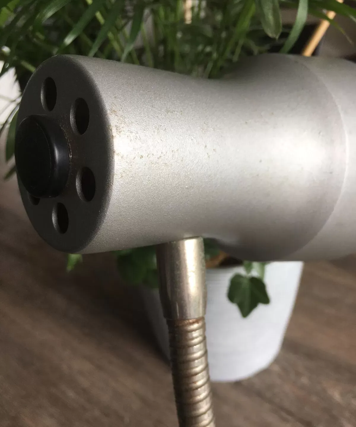 Illustration numéro 2 du produit Lampe de bureau