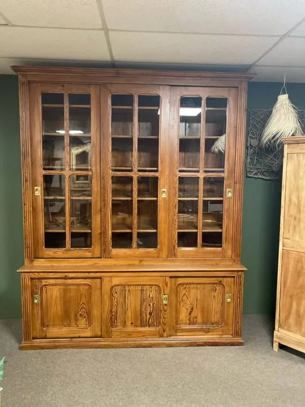 Illustration numéro 2 du produit Meuble de métier , bibliothèque