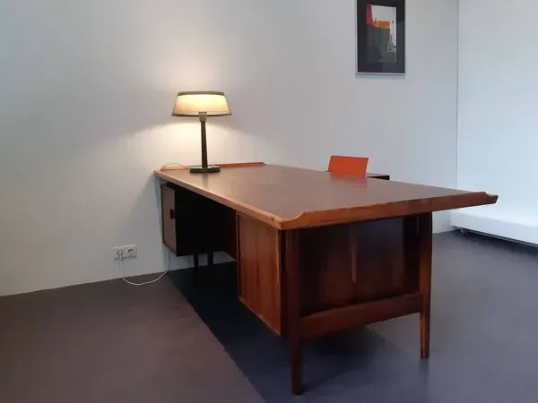 Illustration numéro 2 du produit Bureau de direction en palissandre par Arne Vodder pour Sibast Møbelfabrik, Danemark, années 1950 ou 1960