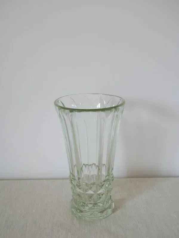 Illustration numéro 2 du produit Vase en verre style art déco, 1950