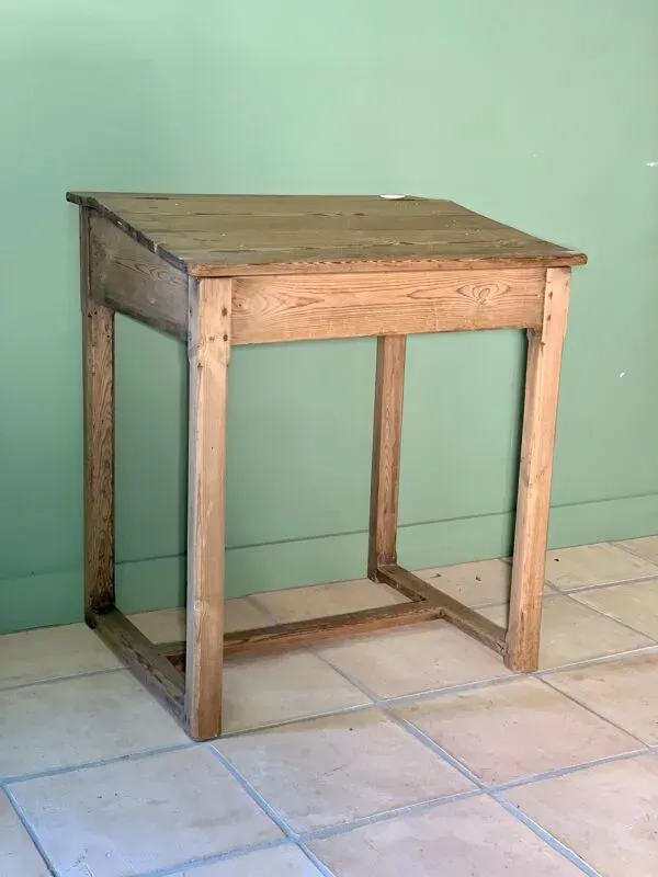 Illustration numéro 2 du produit Bureau d’écolier années 50