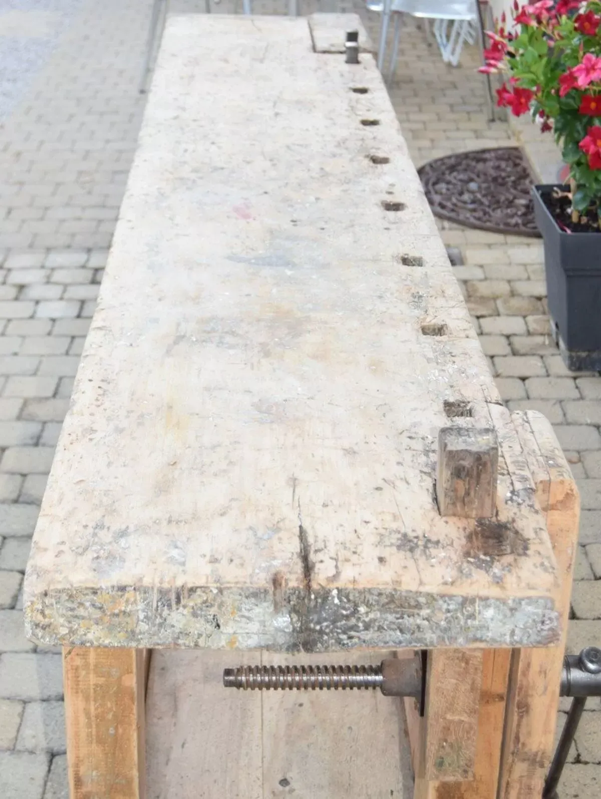 Illustration numéro 2 du produit Établi De Menuisier