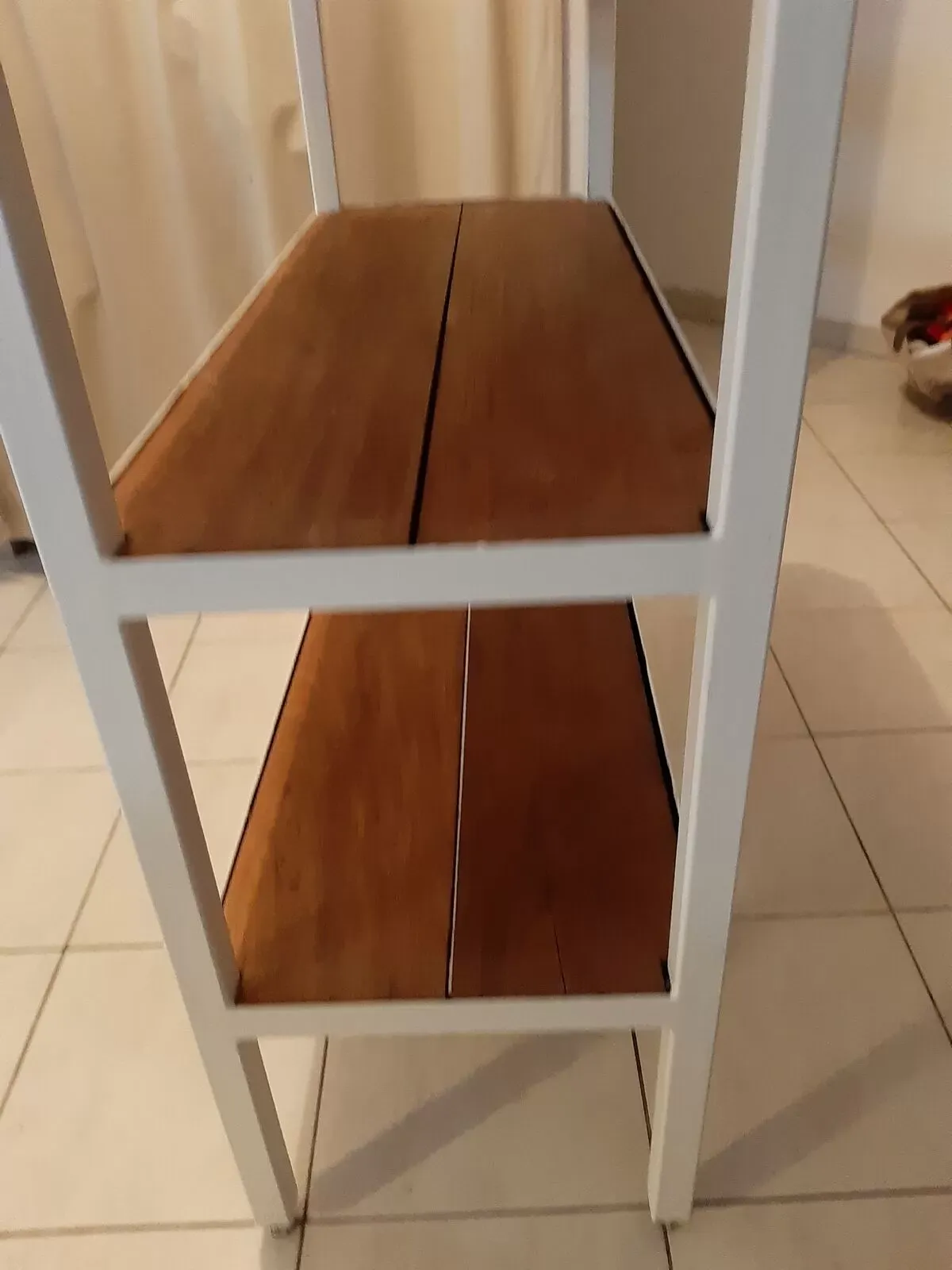 Illustration numéro 2 du produit Console industrielle fer et bois exotique