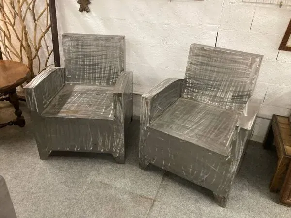 Illustration numéro 2 du produit Paire de Fauteuils industriel en métal