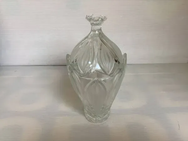 Illustration numéro 2 du produit Grande boîte bonbonnière