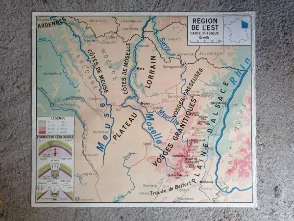 Illustration numéro 2 du produit Carte scolaire vintage mdi France Régions Nord et Est