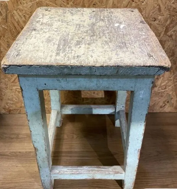 Illustration numéro 2 du produit Tabouret porte plante bois patiné déco loft atelier campagne chic
