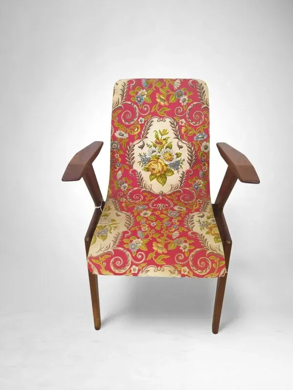 Illustration numéro 2 du produit Fauteuil scandinave vintage