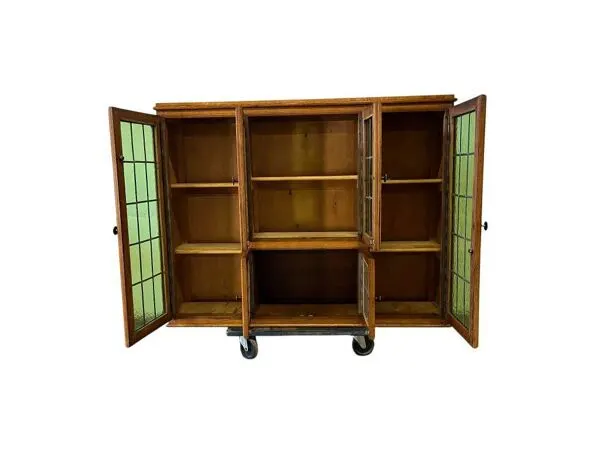 Illustration numéro 2 du produit Armoire murale vintage en bois avec vitrail vert
