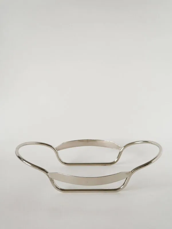 Illustration numéro 2 du produit Grand saladier en verre et métal argenté, 1950