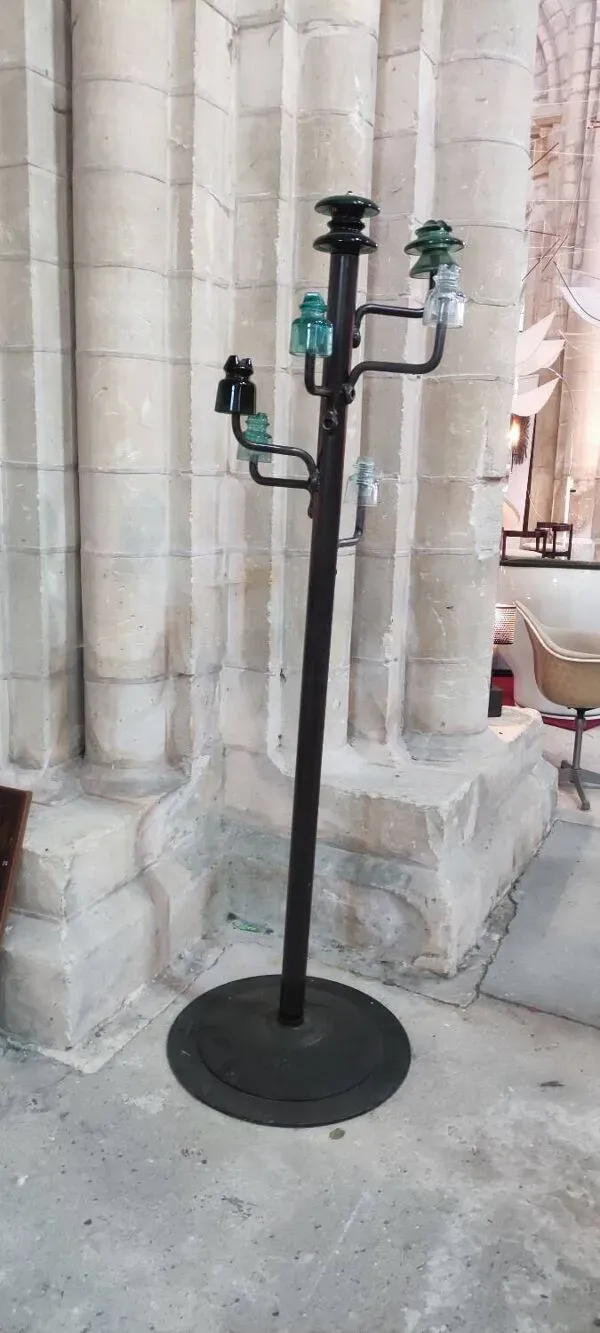 Illustration numéro 2 du produit Porte manteaux