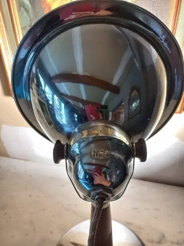 Illustration numéro 2 du produit Lampe inox  industrielle  marque Atheeza à  Usés  France  1992