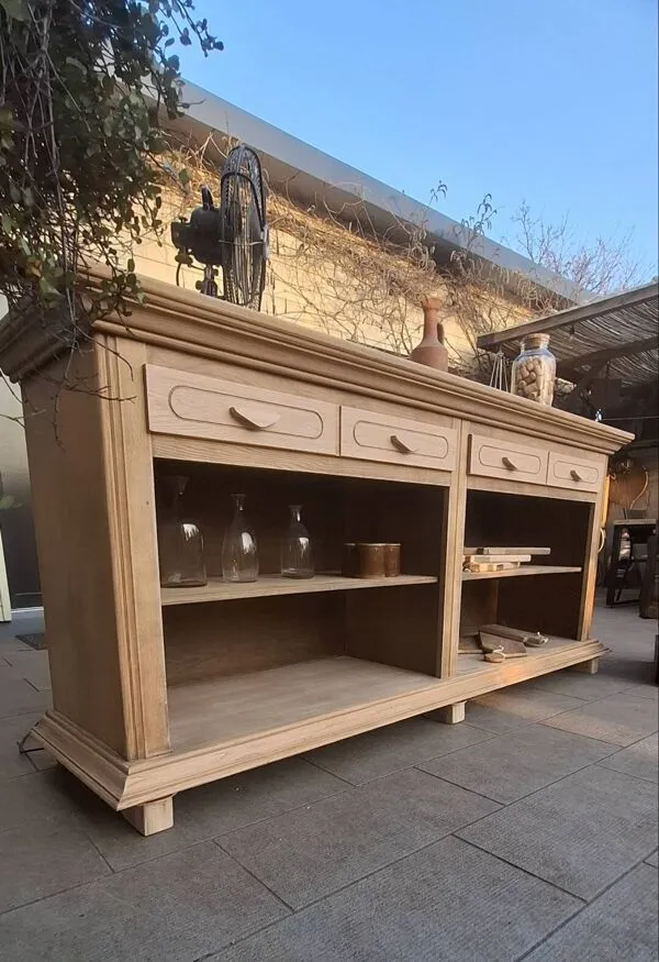 Illustration numéro 2 du produit Meuble de métier