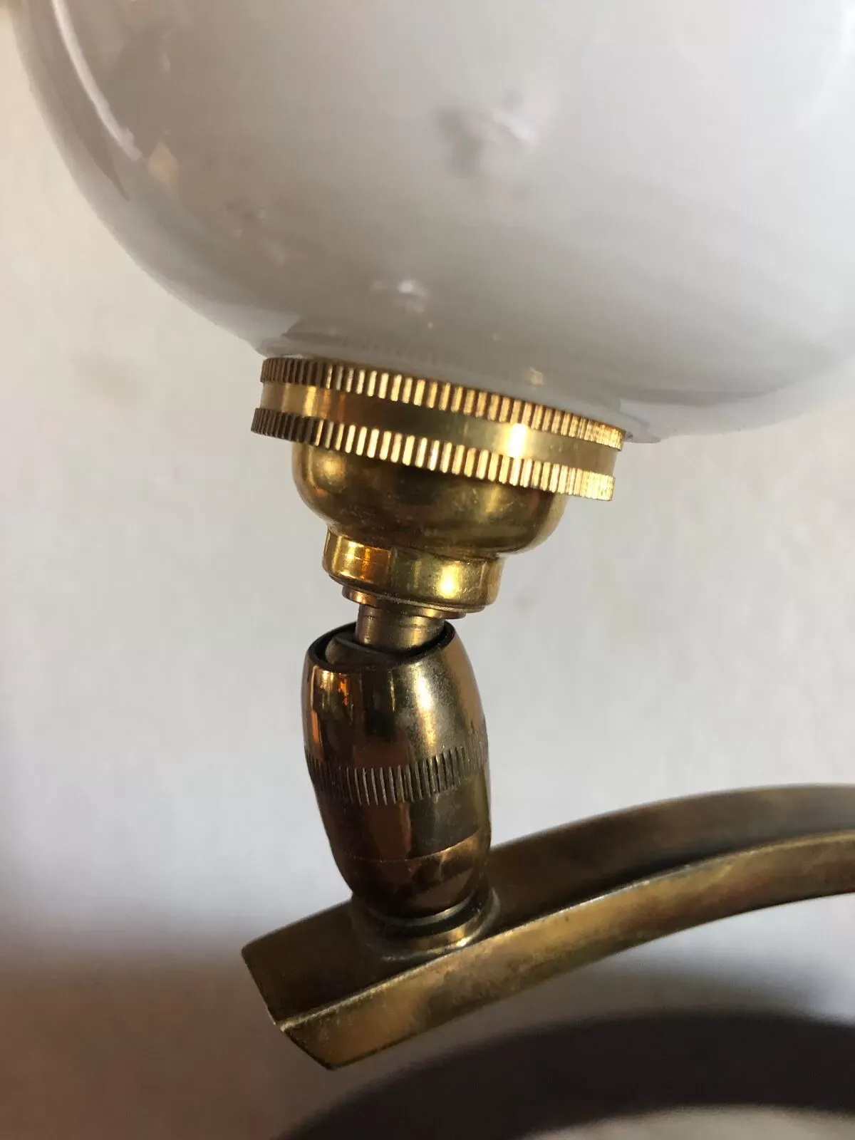 Illustration numéro 2 du produit Lampe bureau à poser circa 1955