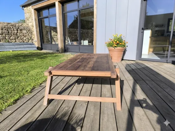 Illustration numéro 2 du produit Table basse XXL en bois recyclé