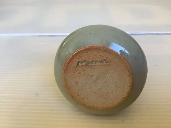 Illustration numéro 2 du produit Vase miniature Mobach