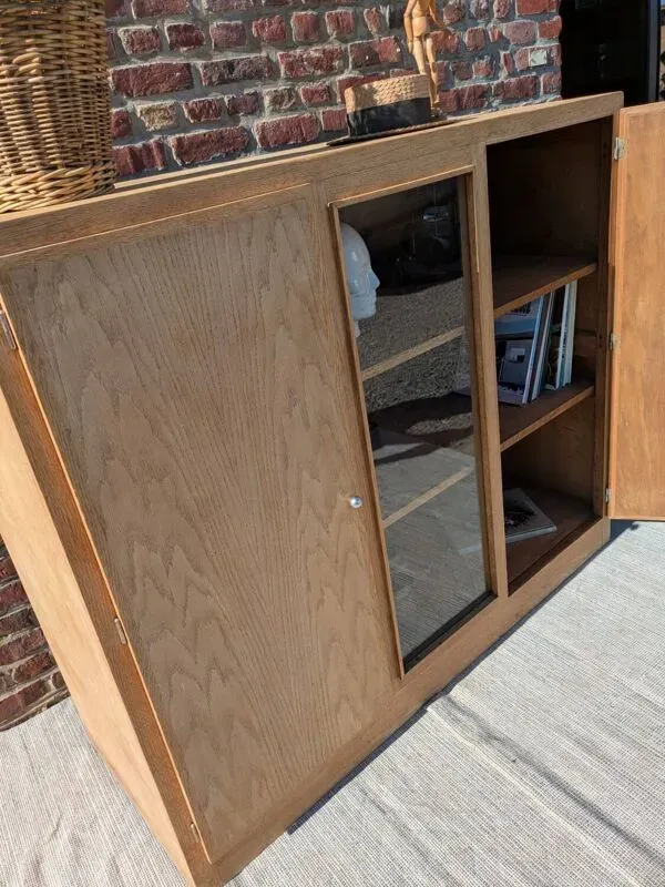 Illustration numéro 2 du produit Bibliothèque d’école