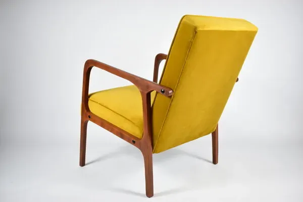 Illustration numéro 2 du produit Fauteuil en velours 04-b, 1970