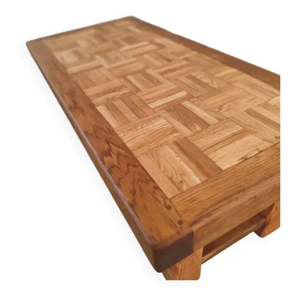 Illustration numéro 2 du produit Table basse en chêne