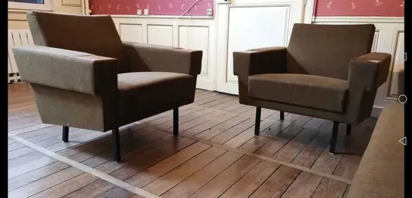 Illustration numéro 2 du produit Fauteuil Club danois années 60 70 kaki