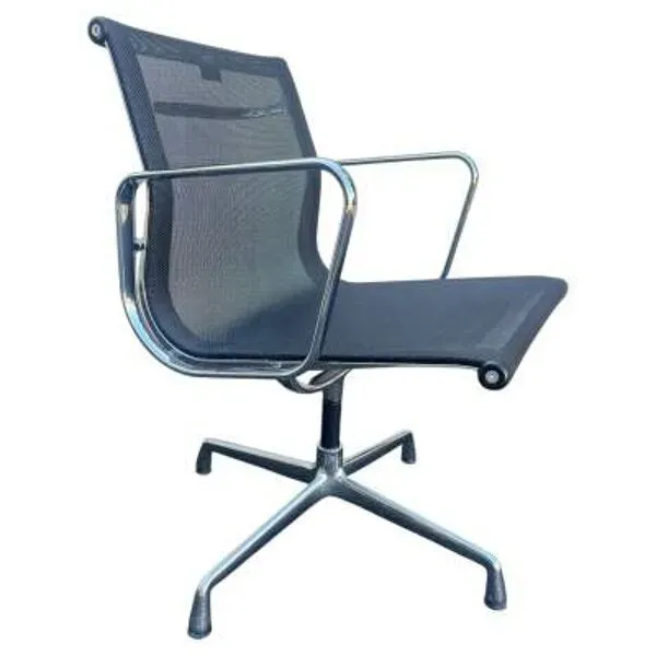 Illustration numéro 2 du produit Chaise pivotante Charles Eames VITRA