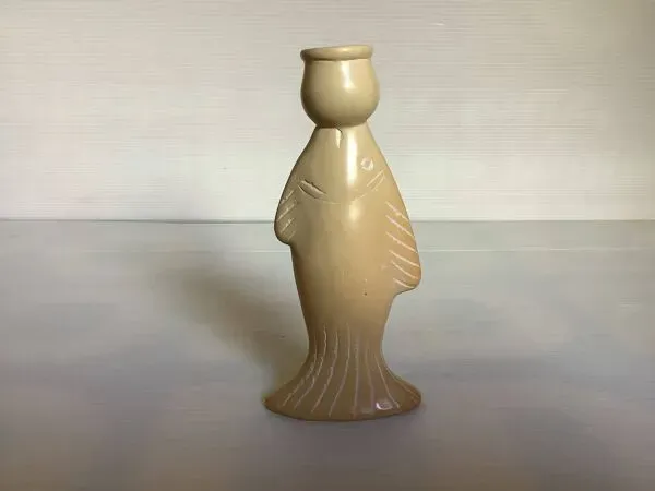 Illustration numéro 2 du produit Bougeoir poisson en pierre à savon