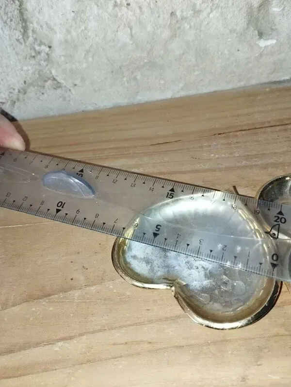 Illustration numéro 2 du produit Suite de 4 cendriers Jie Gantofta en laiton émaillé – cartes à jouer – desi