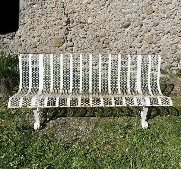 Illustration numéro 2 du produit Banc public, mobilier urbain, banc de jardin en fer forgé