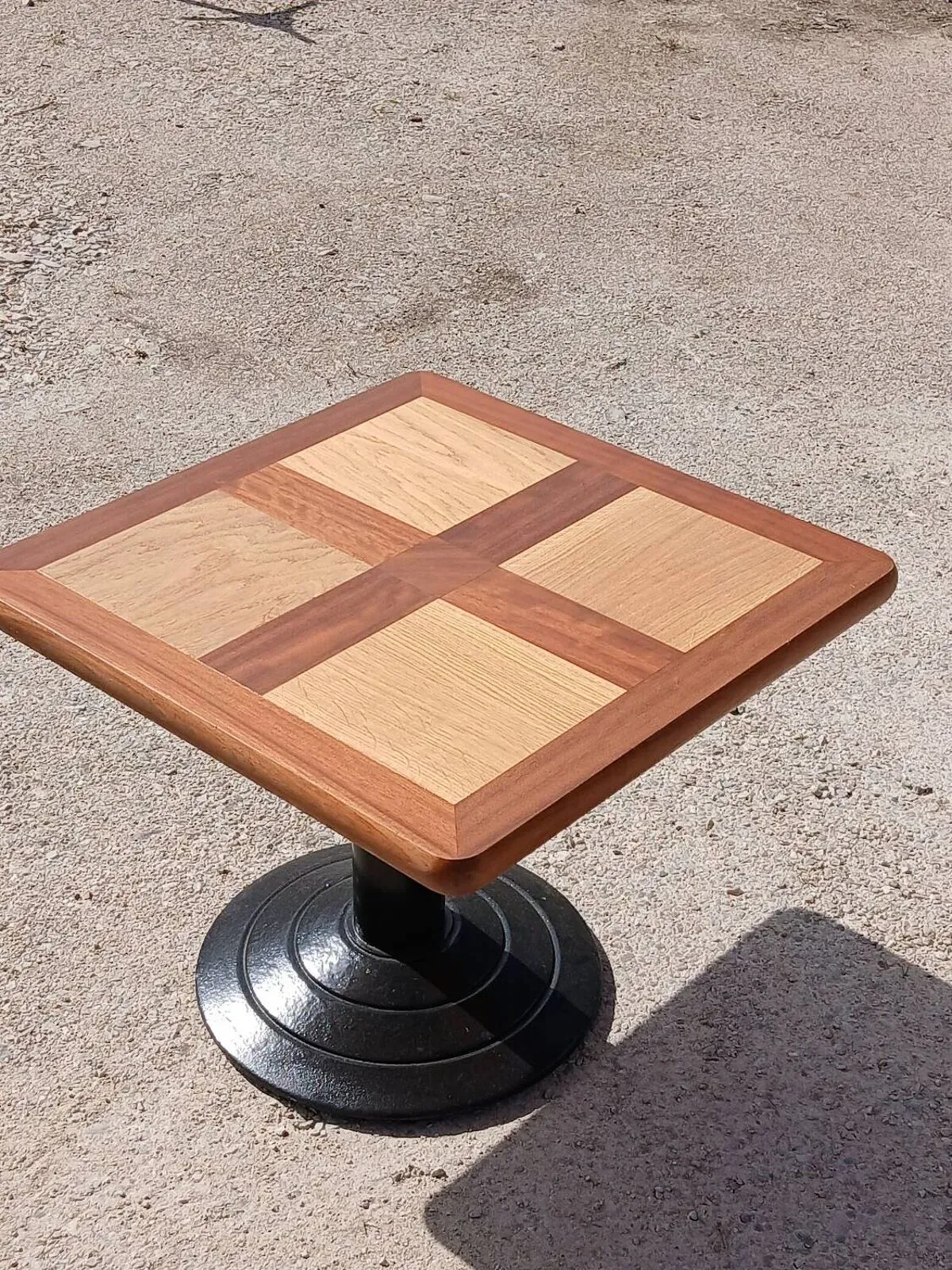 Illustration numéro 2 du produit Table basse