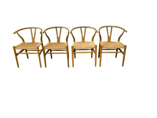 Illustration numéro 2 du produit Ensemble de 4 chaises scandinaves en bois massif