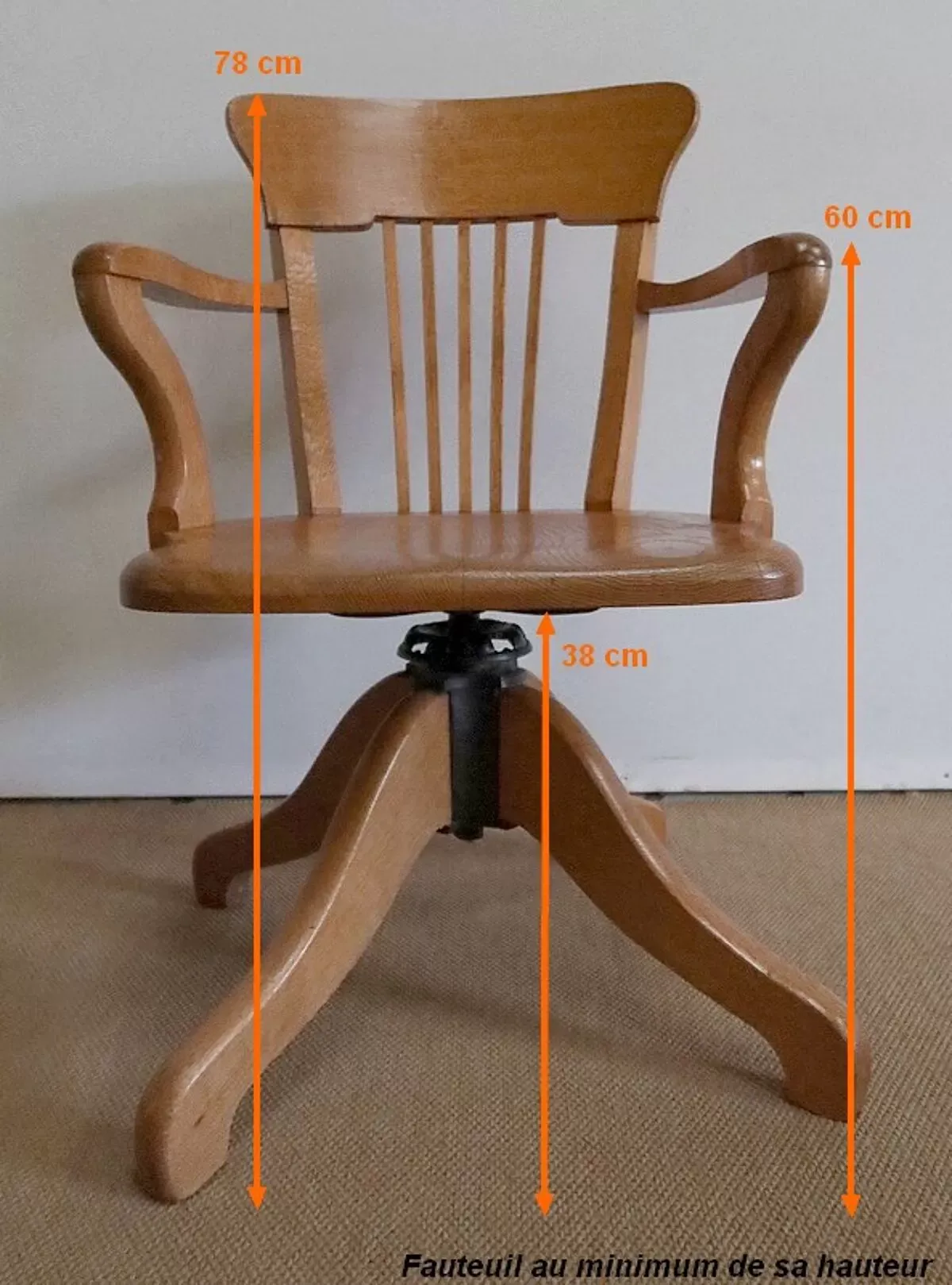Illustration numéro 2 du produit Fauteuil de bureau réglable, en chêne clair massif – 1940