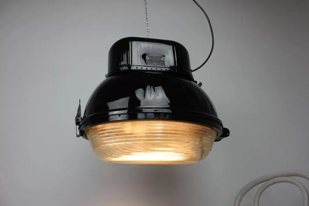 Illustration numéro 2 du produit Suspension  UORP-250 de Predom-Mesko 1970s
