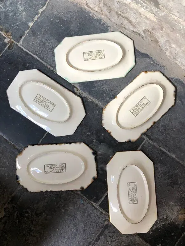 Illustration numéro 2 du produit Plats Art Déco de Gilliot & Compagnie