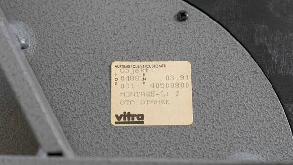 Illustration numéro 2 du produit Chaise ota otanek par borek sipek pour vitra