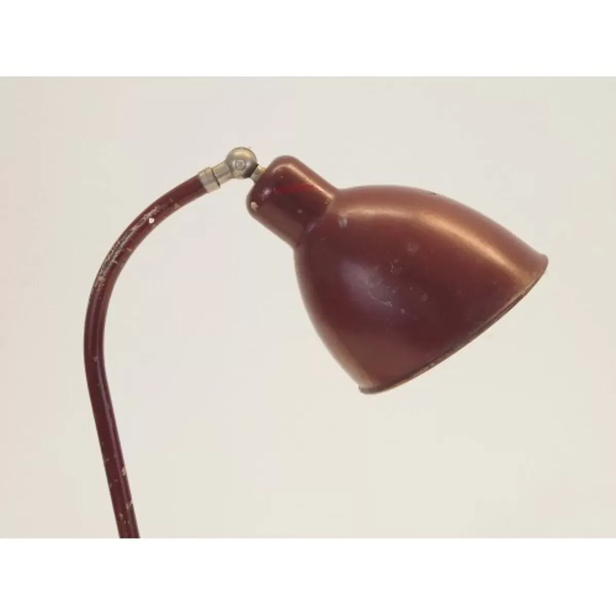 Illustration numéro 2 du produit Lampe de bureau Bauhaus Christian Dell