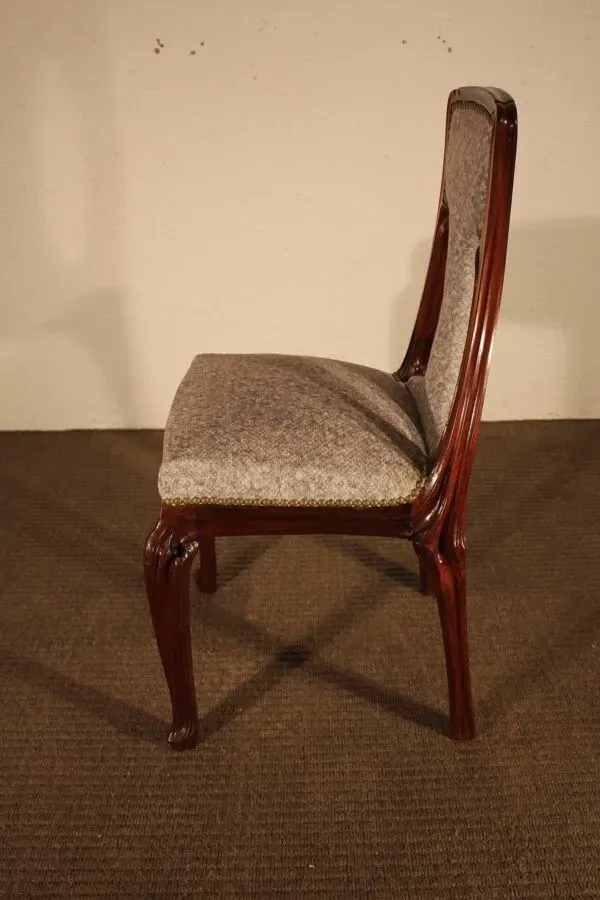 Illustration numéro 2 du produit Chaises Art Nouveau