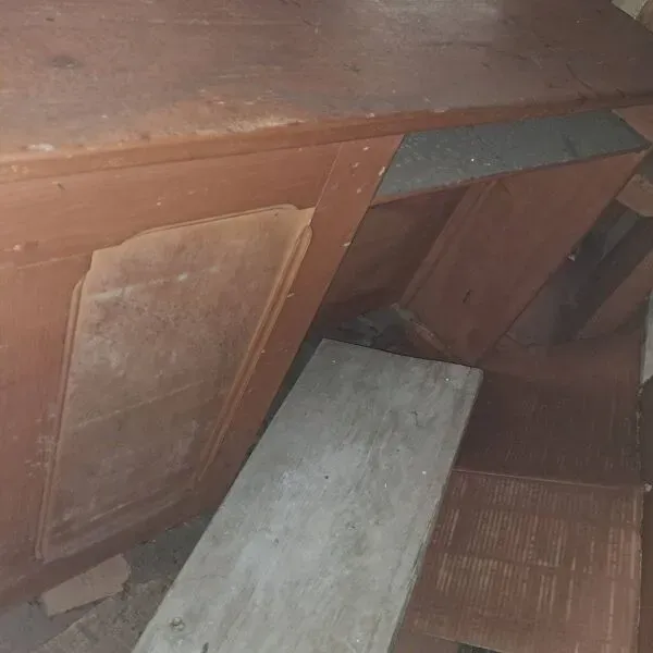 Illustration numéro 2 du produit Meuble de métier