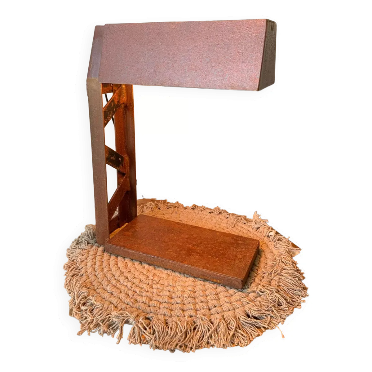 Illustration numéro 2 du produit Lampe de bureau industrielle