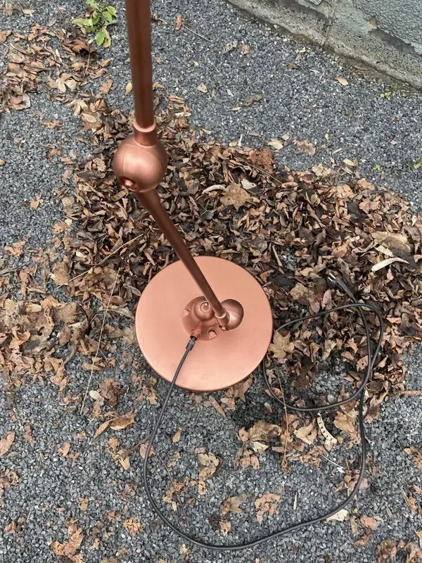 Illustration numéro 2 du produit Lampe jielde refaite à neuf