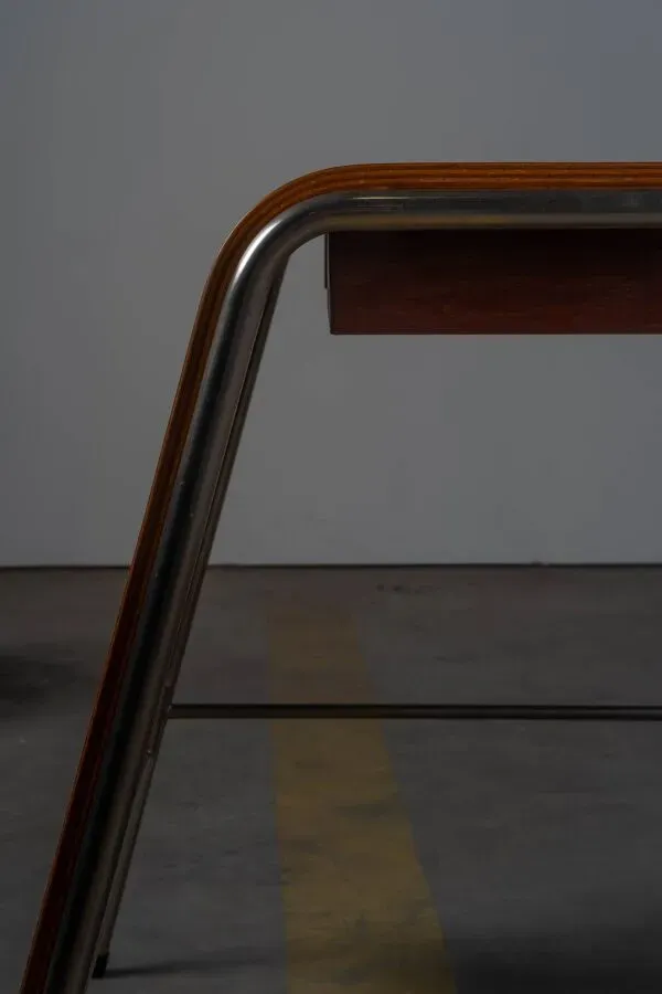 Illustration numéro 2 du produit Bureau d'enseignant Munkegaard, Arne Jacobsen