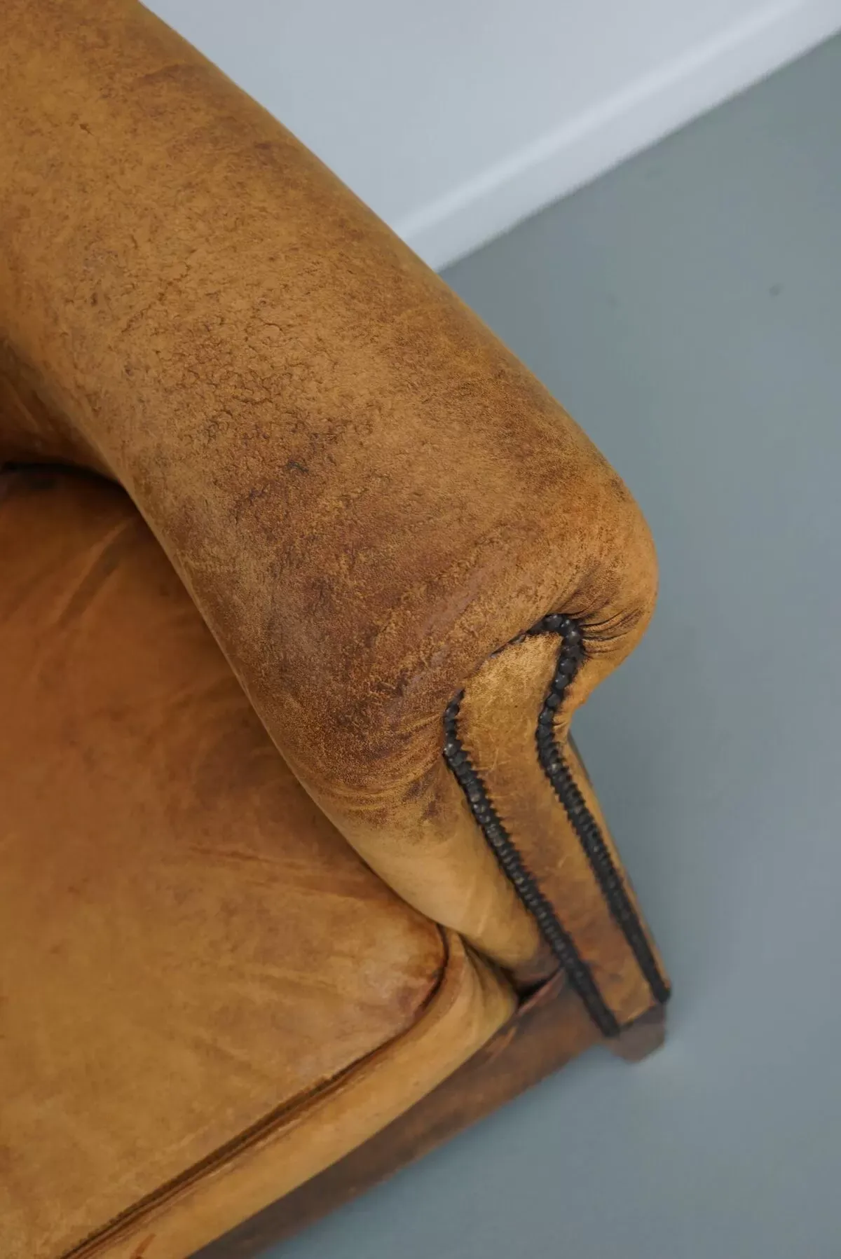 Illustration numéro 2 du produit Fauteuil Club Vintage en Cuir Couleur Cognac, Pays-Bas