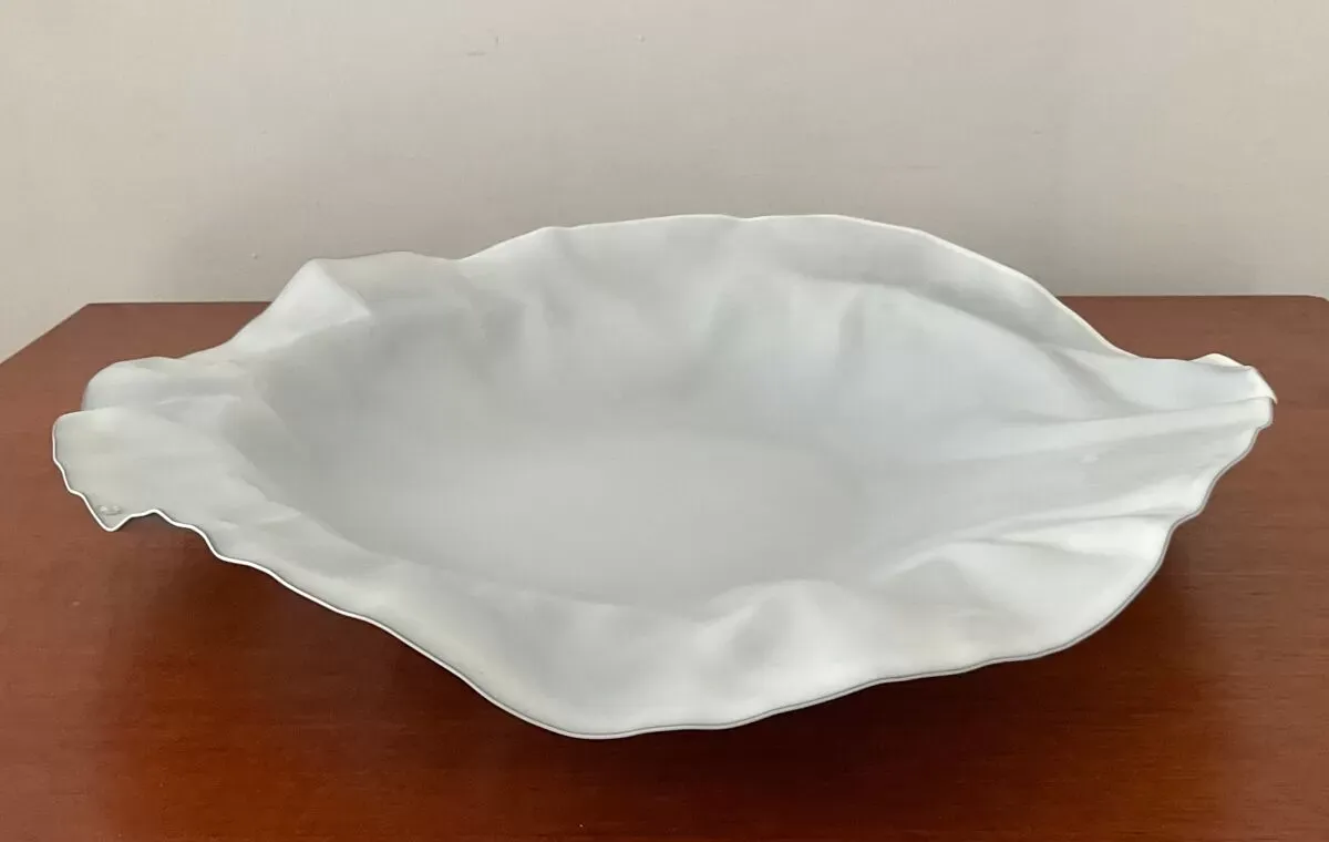 Illustration numéro 2 du produit Vide poche Alessi Italy par Louis Clotet en tôle emaillée