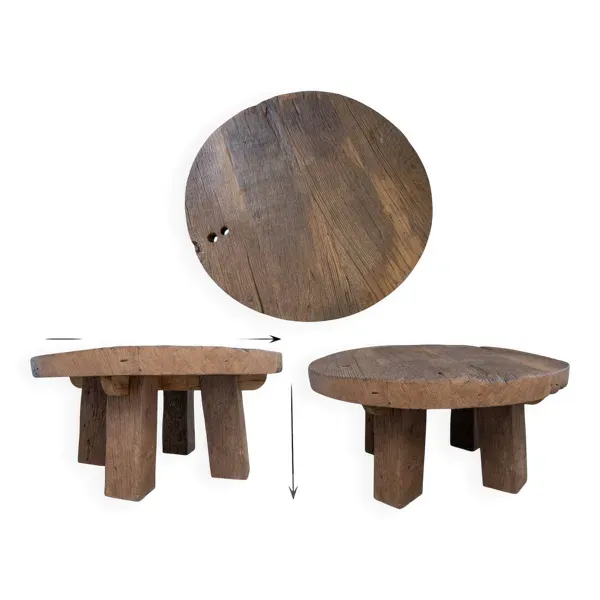 Illustration numéro 2 du produit Table basse ronde en chêne massif