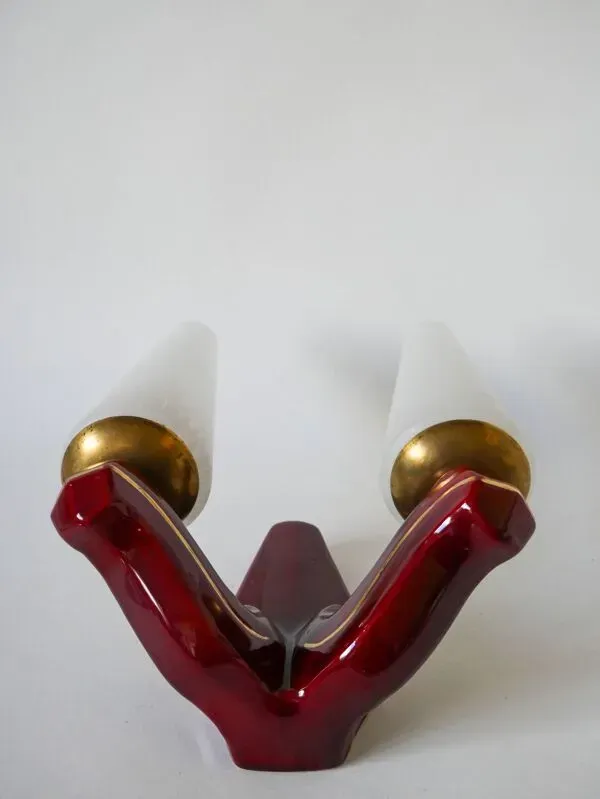 Illustration numéro 2 du produit Applique double globes en verre et support en céramique bordeaux Art Déco 1930