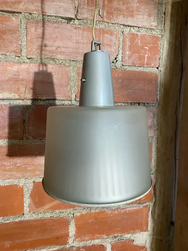 Illustration numéro 2 du produit Suspension ancienne metal gris avec variateur vintage