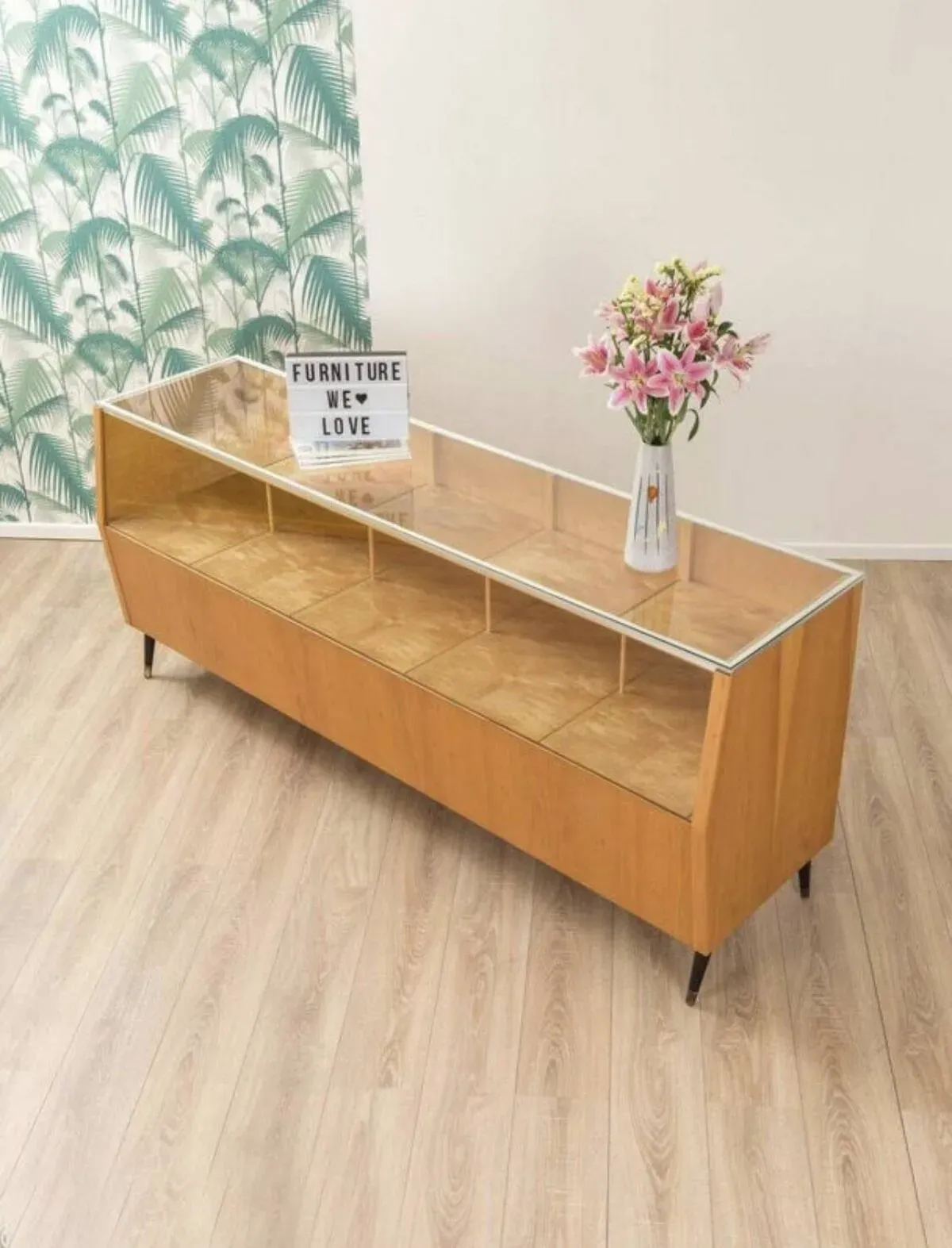 Illustration numéro 2 du produit Comptoir commercial en hêtre plaqué 1950s