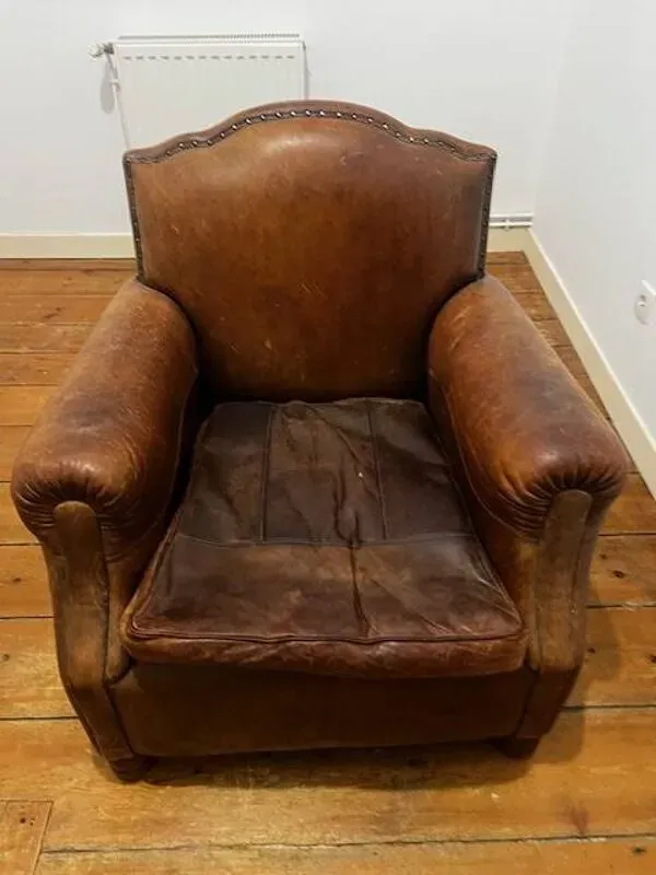 Illustration numéro 2 du produit Paire de fauteuil club