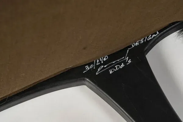 Illustration numéro 2 du produit Paire de chauffeuses par olivier de schrijver